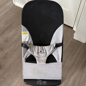 Comfy Bumpy Baby Bouncer with Black and Gray Design